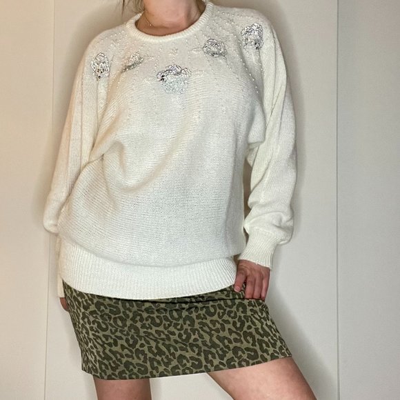 Vintage Editions Sweater - Picture 10 of 11